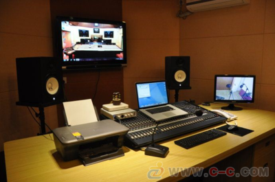 廣告錄音制作 從賣場(chǎng)到地?cái)偅瑢I(yè)配音助力商業(yè)促銷